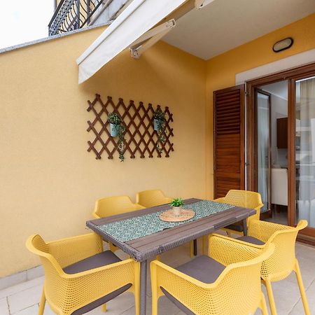 Apartment Mare Porec Exterior photo