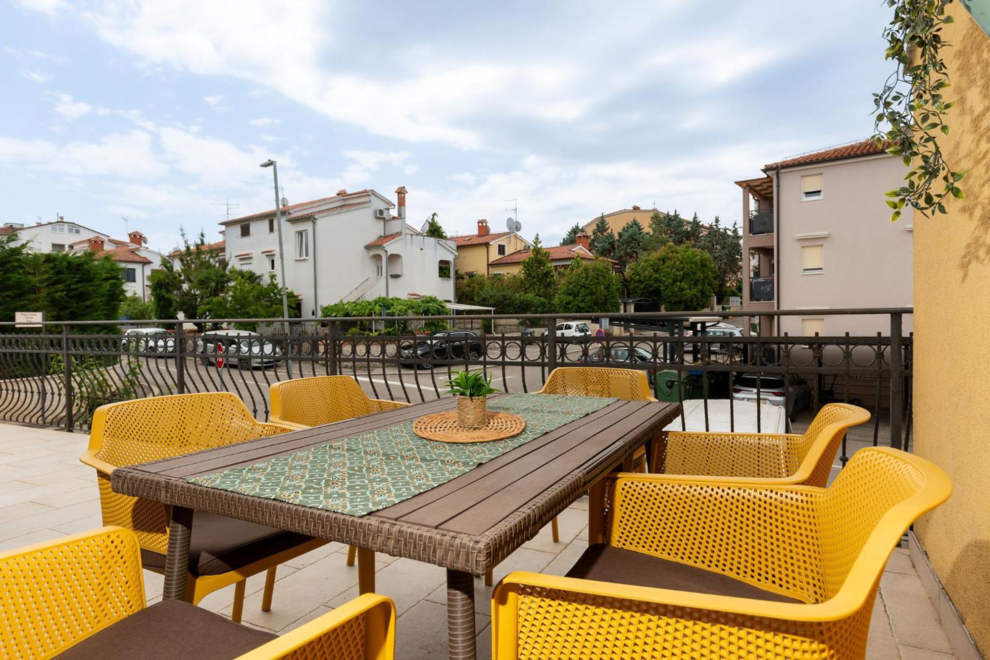 Apartment Mare Porec Exterior photo